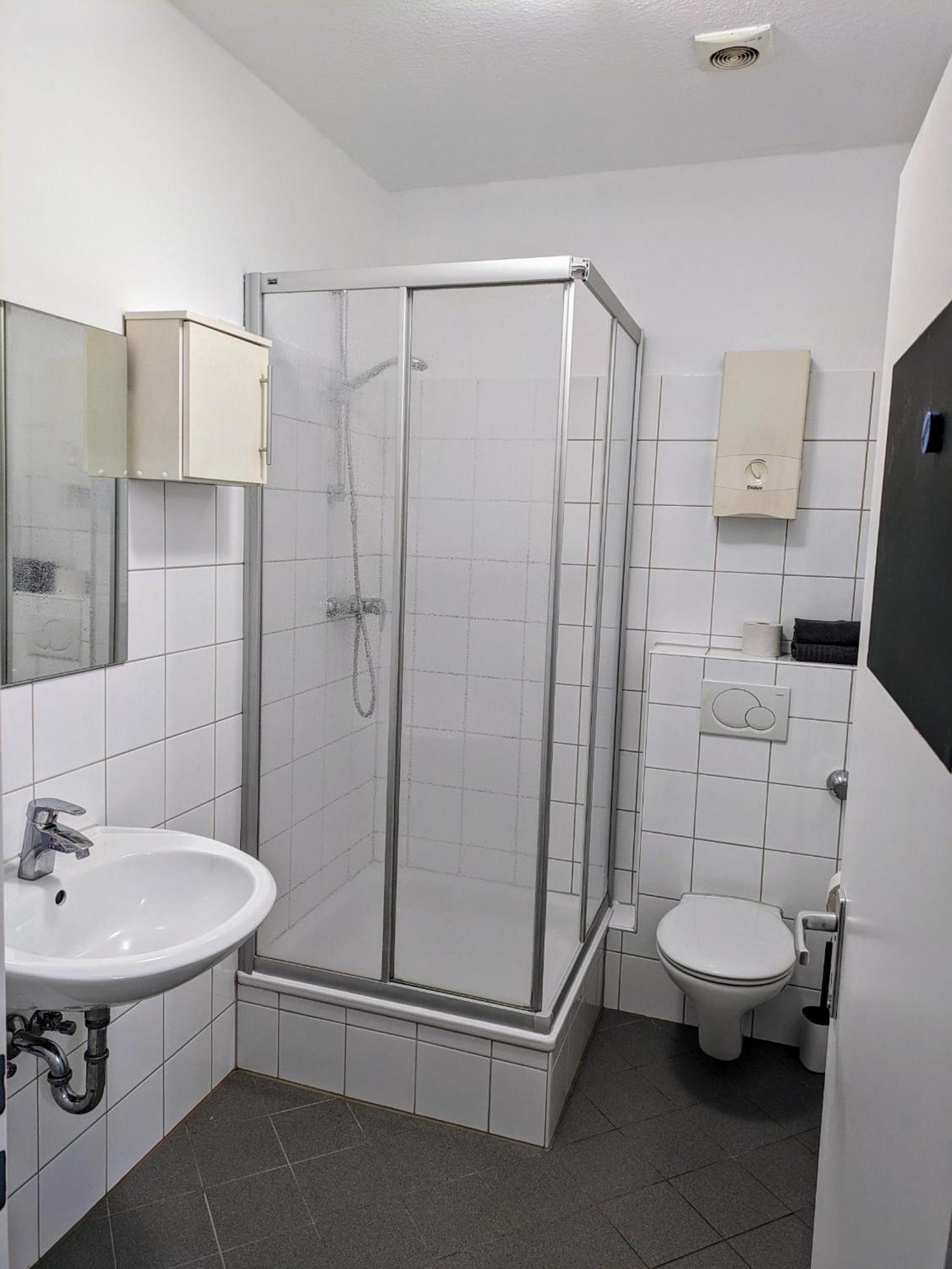 Interaktiv Appartements In Ratingen - Duesseldorferstrasse Exterior photo