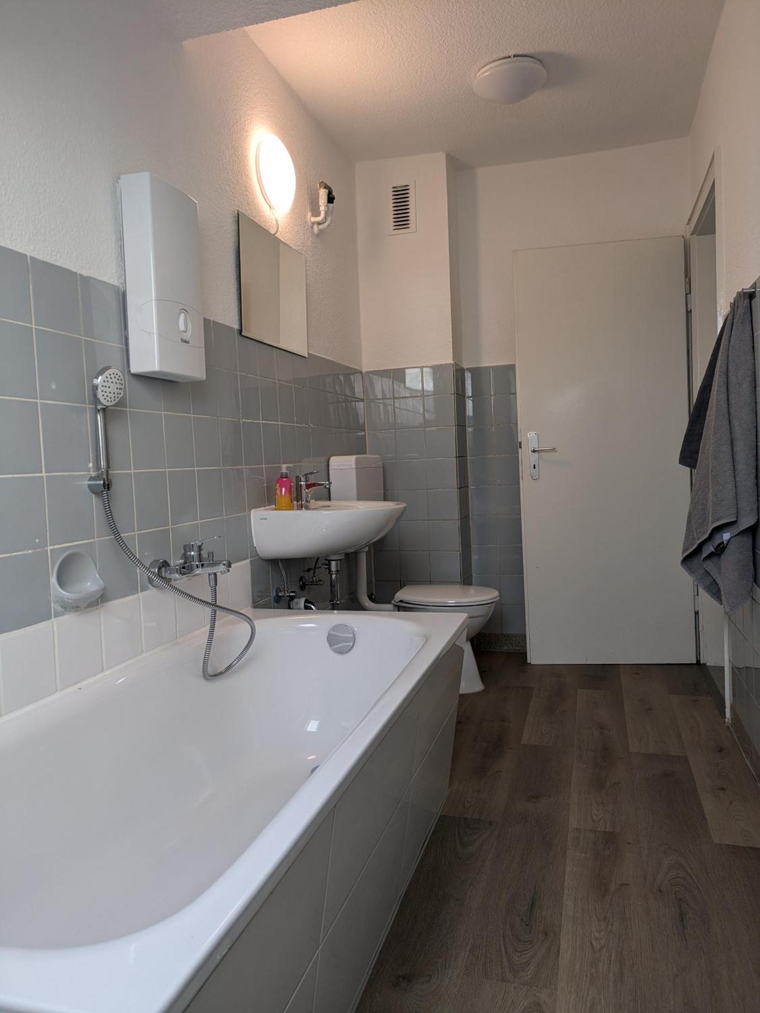 Interaktiv Appartements In Ratingen - Duesseldorferstrasse Exterior photo